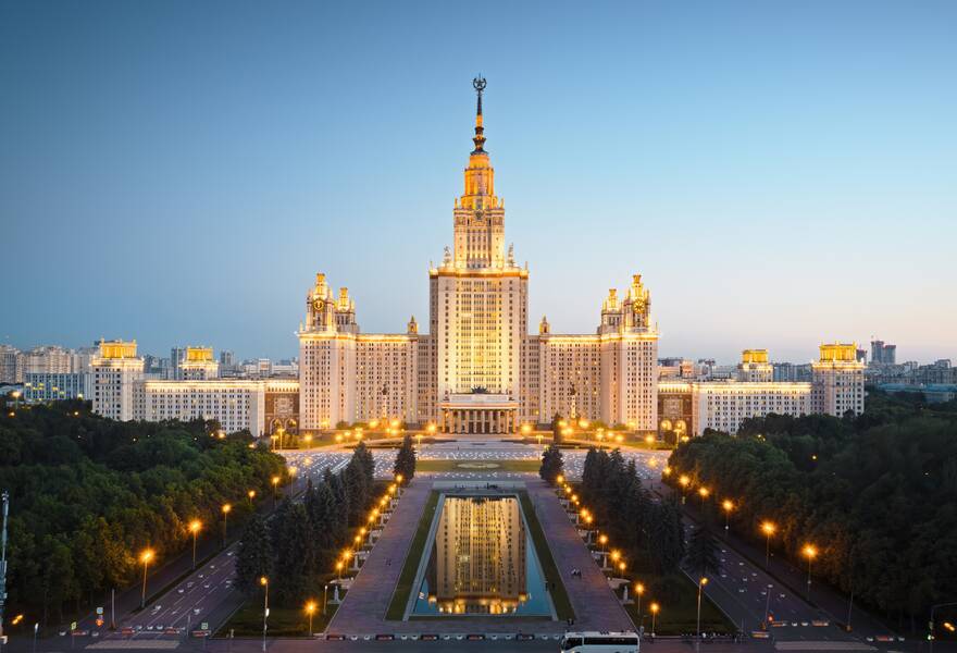 МГУ им. Ломоносова