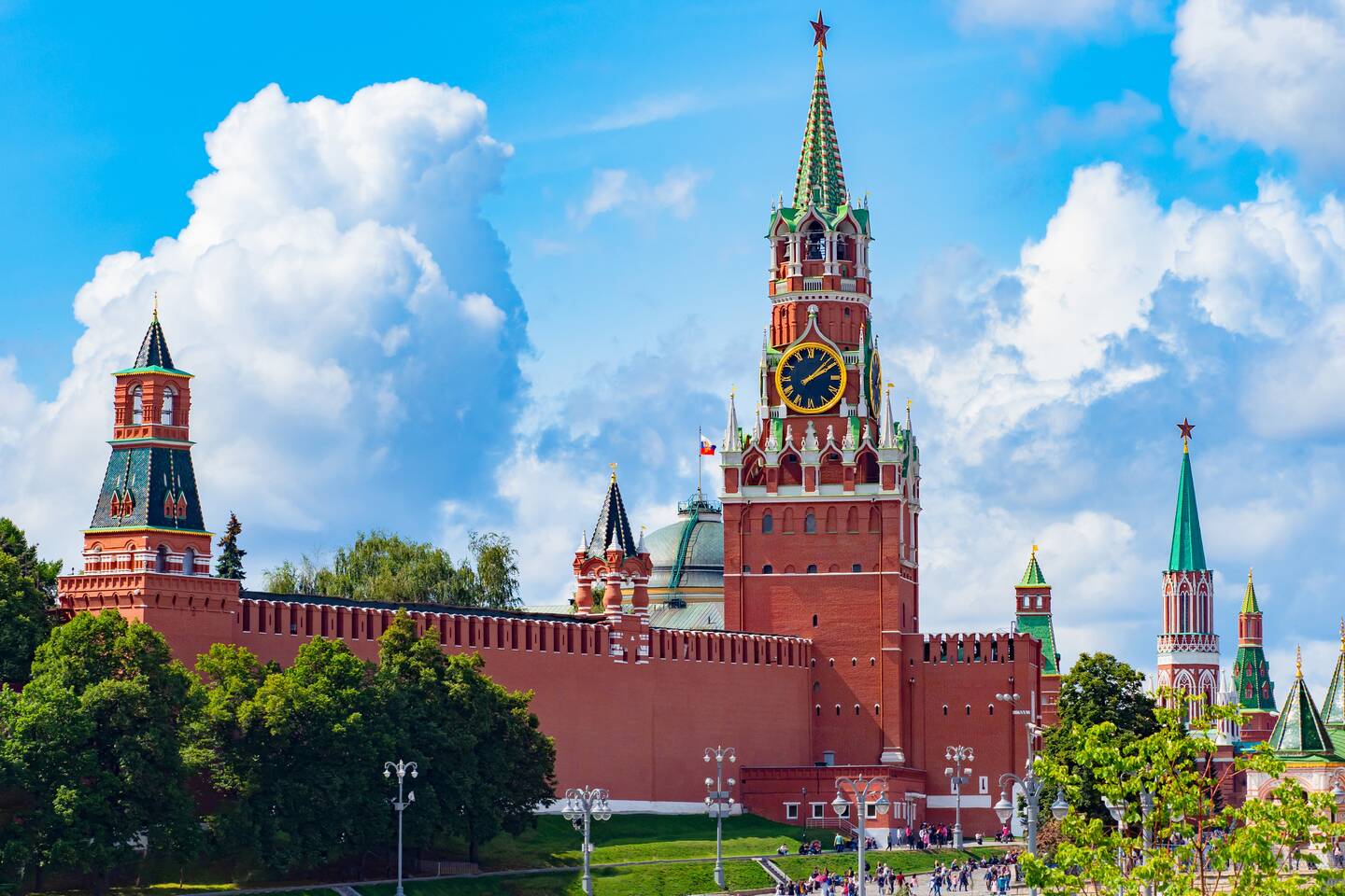 показать кремль в москве